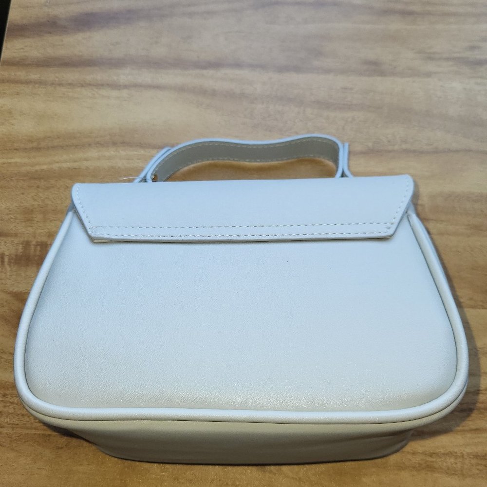 Light Grey NWT Bella Russo Purse - Picture 3 of 6